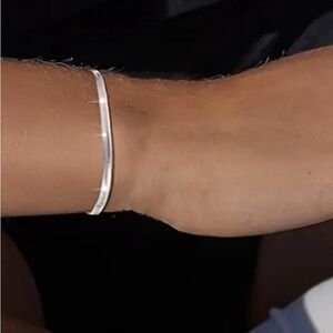 Stainless steel unisex bracelet
